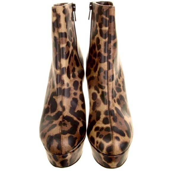 Christian Louboutin Bianca Leo print rich kid leather ankle bootie. EU37.5 - Picture 12 of 12